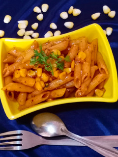 અરેબિયાતા પેને કોર્ન પાસ્તા (Arrabbiata Penne Corn Pasta Recipe In Gujarati) રેસીપી મુખ્ય ફોટો