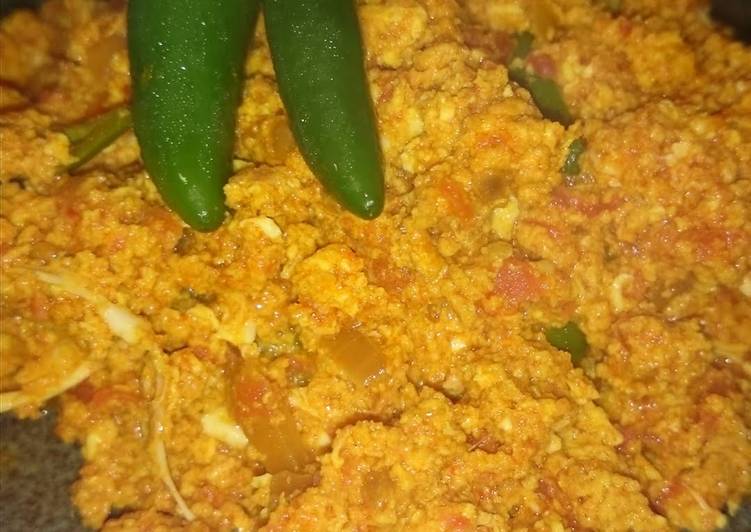 Recipe of Delicious Hot and spicy Indian scrambled egg chutney