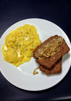 A picture of Bleu Cheese and Onion Stuffed Meatloaf.