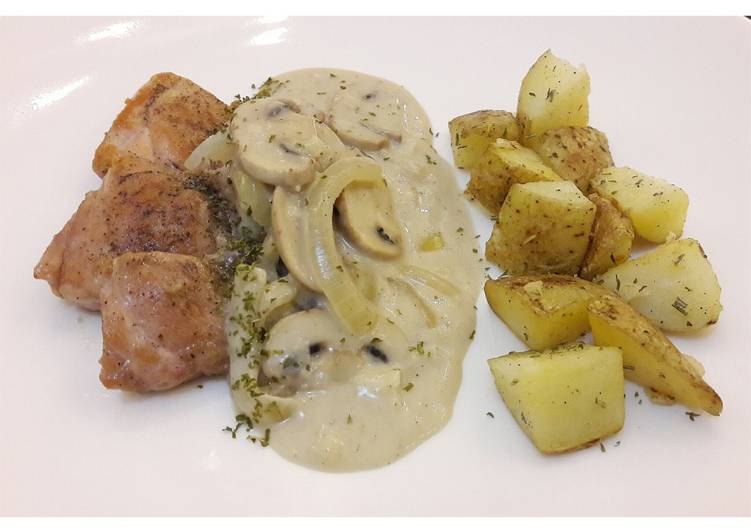 Easy Grilled Chicken with Creamy Mushroom Sauce