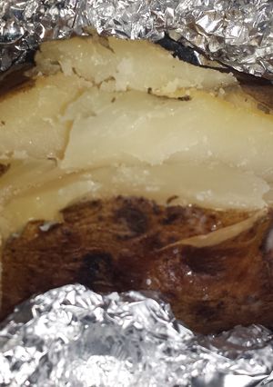 A picture of Crock pot baked potatoes.