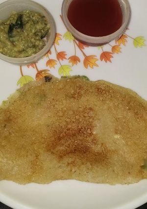 A picture of Instant Rice Flour Dosa with Peanut Chutney.