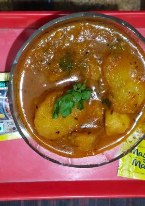 A picture of Dum Aloo.