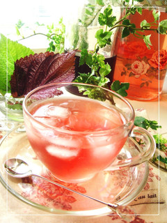 A picture of 3-Ingredient Recipe Shiso Juice for Beautiful & Healthy Skin.