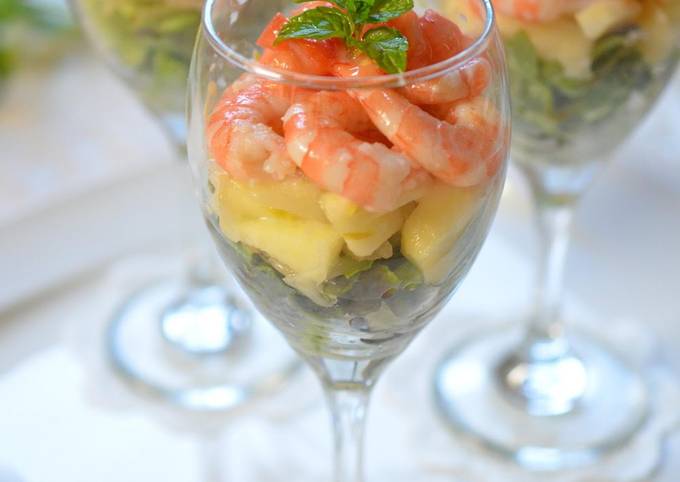 Easiest Way to Make Quick For Doll's Festival: Tri-colored Shrimp Cocktail Salad
