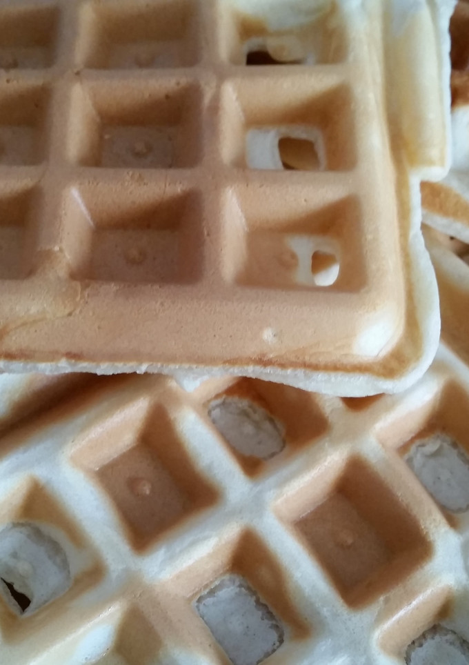 A picture of Basic Waffles.