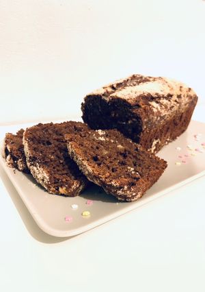 Une photo de 🍫Banana bread aux deux chocolats🍌