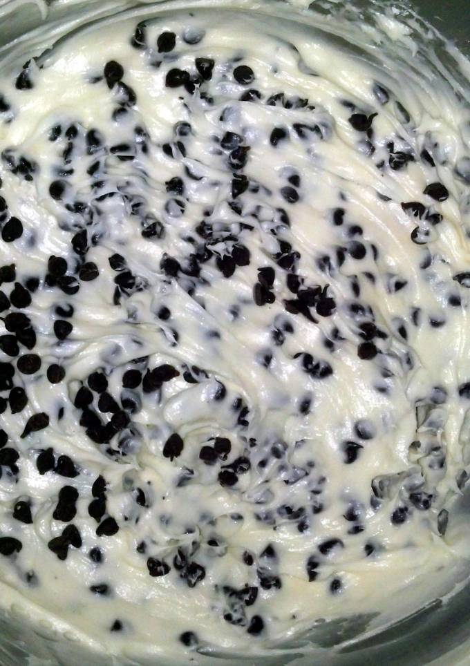 A picture of Cannoli Dip.