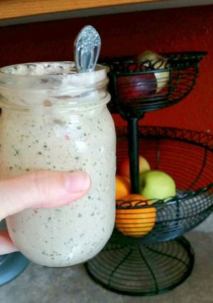A picture of Berry Green Smoothie.