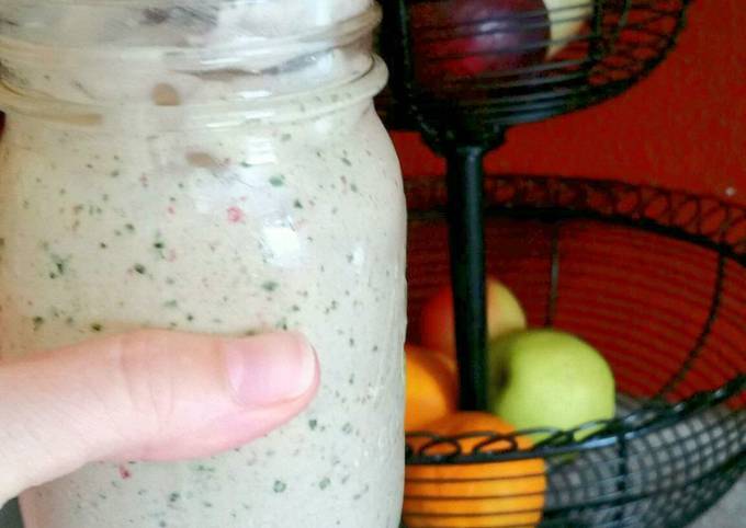 Easiest Way to Make Mario Batali Berry Green Smoothie