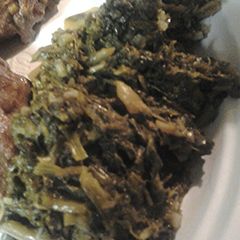 A picture of Spinach and onions.