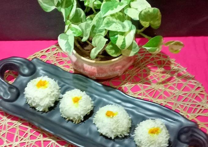 Kadam Phool Bhapa Pitha Recipe by Rita Talukdar Adak - Cookpad