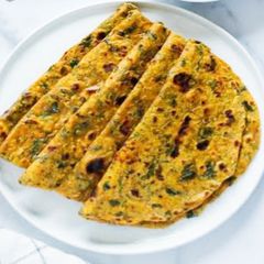 A picture of Moringa paratha.