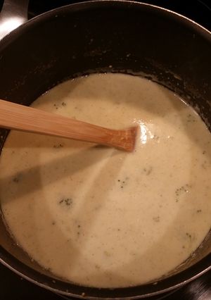 A picture of Broccoli and Cheddar Soup.