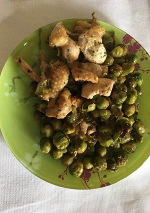 Une photo de Choux de Bruxelles au jus