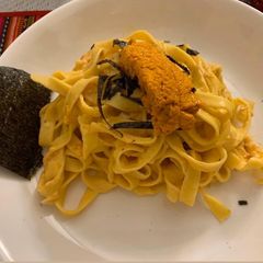 A picture of Fettuccini with uni-cream sauce.