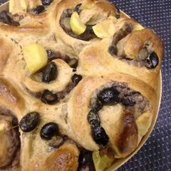 A picture of ~Big Sweet Bean Paste Bread with Black Beans & Kinako~.