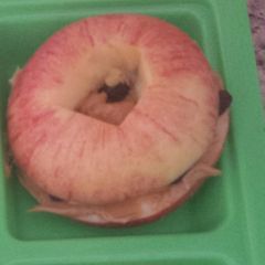 A picture of Apple sandwich.