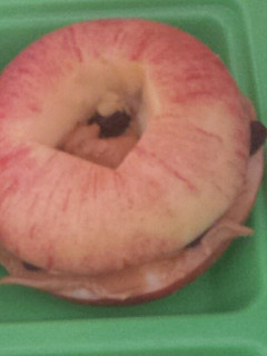 A picture of Apple sandwich.
