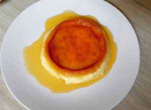 Una foto de Flan de Coco