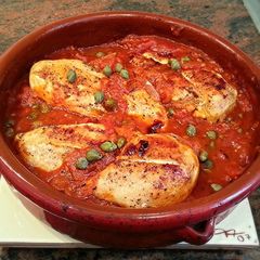 A picture of Chicken in Tomato Sauce.