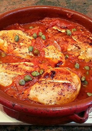 A picture of Chicken in Tomato Sauce.