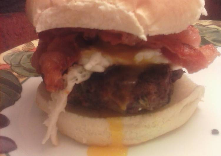 Hunter's spicy bacon burger