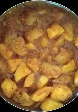 બટાકા નું શાક (Bataka shak Recipe in Gujarati) રેસીપી મુખ્ય ફોટો