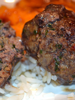 A picture of Juicy meatballs.