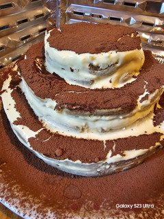 Emeletes tiramisu torta recept fotója