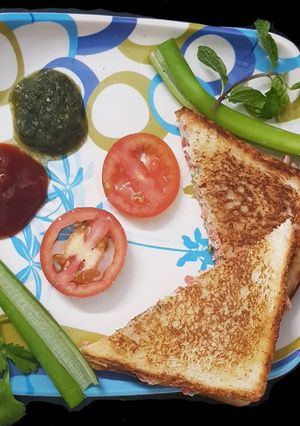 A picture of Curd sandwich.