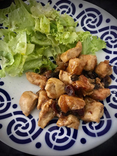 Una foto de Pollo con pasas al Moscatel
