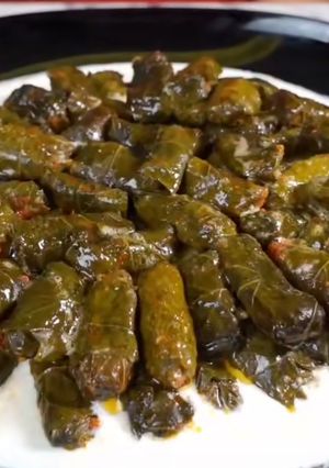 صورة لوصفة ورق عنب ذايب على الطريقه التركيه