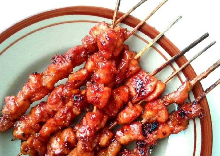 Sate ayam pedas