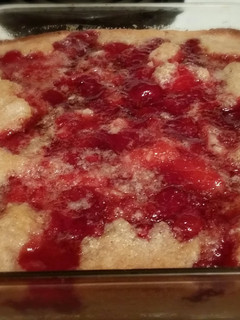 A picture of Simple Cherry Cobbler.