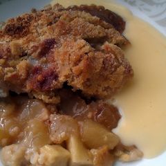 A picture of Vickys Pear and Apple Butterscotch Crumble, GF DF EF SF NF.