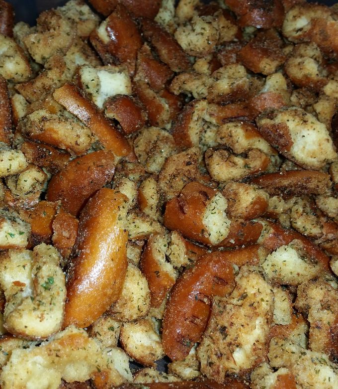 A picture of Seasoned Pretzels.