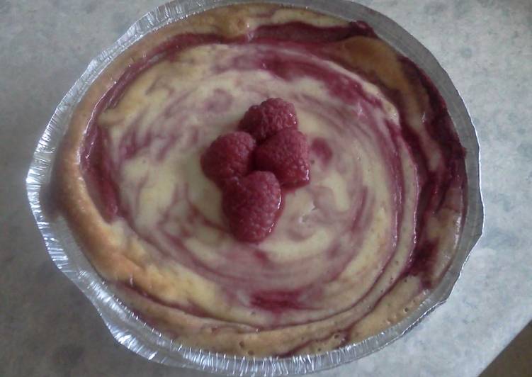 Step-by-Step Guide to Prepare Quick Raspberry and white chocolate cheesecake