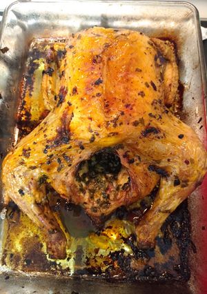 Una foto de Pollo con ajo y perejil al whisky para Navidad 🎄☃️🥂