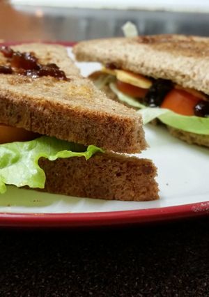 A picture of Ploughman sandwich.