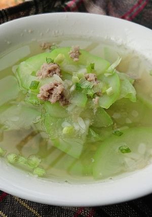 Hình của món Canh bầu nấu tôm.