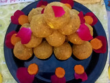 Green turmeric ladoo