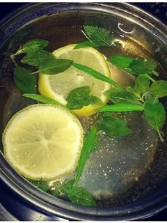 A picture of Lemon green tea.