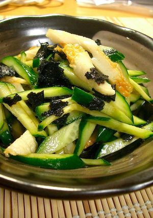 A picture of Cucumber and Chikuwa Fishcake Sticks Seasoned with Spicy Seaweed.