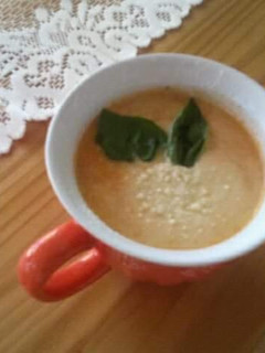 A picture of Tomato Soup.