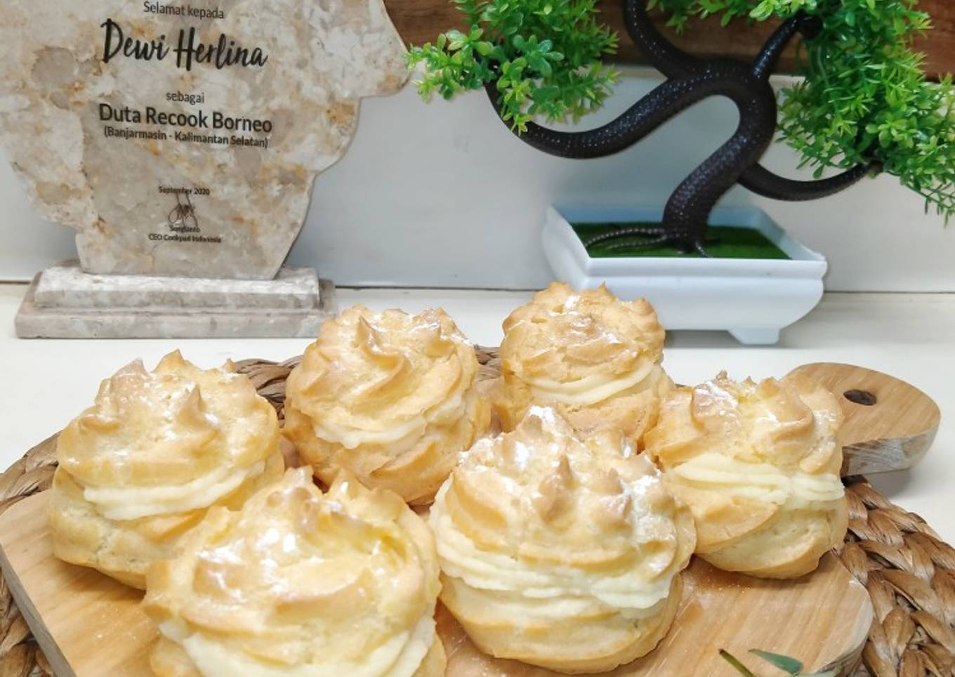 164. Kue Soes Vanila