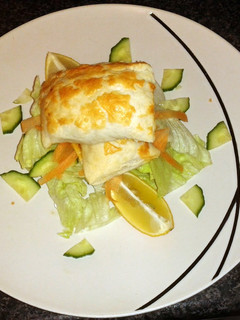 A picture of spicy chicken parcels.