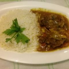 A picture of Wine beef stew.
