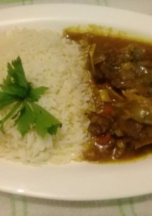 A picture of Wine beef stew.
