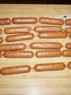 Una foto de CHORIZOS PARRILLEROS. JON STYLE